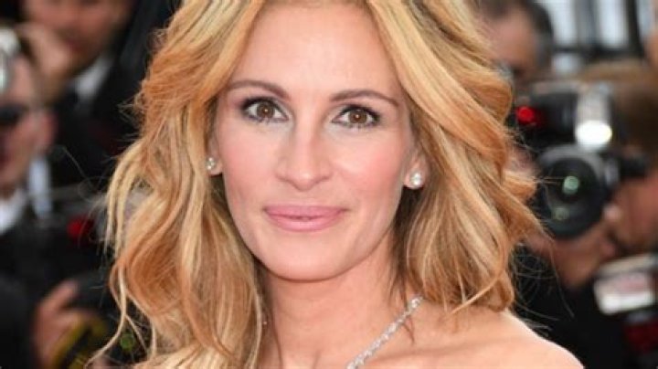 Julia Roberts Biography, Age, Height, Husband, Net Worth, Family