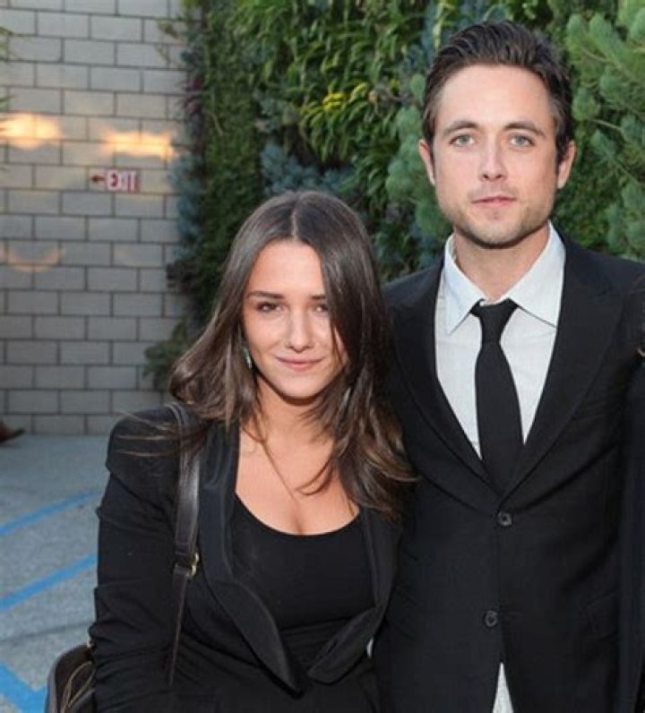 Justin Chatwin Biography, Age, Height, Wife, Net Worth, Family