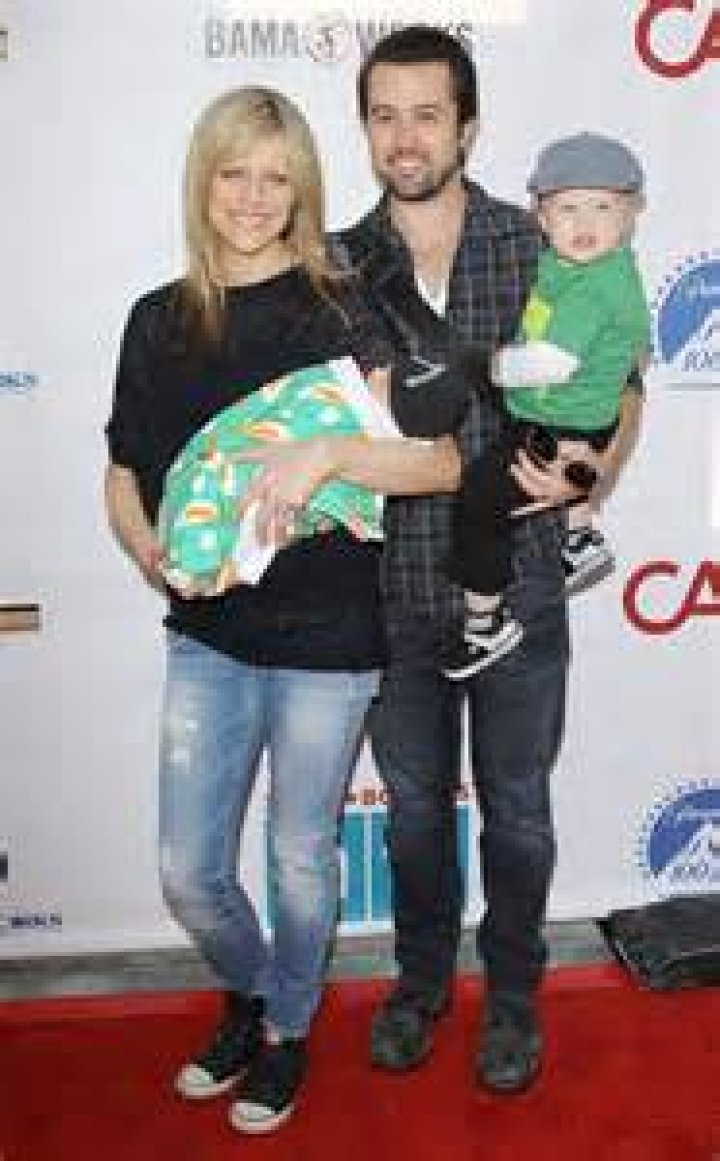 Kaitlin Olson Biography, Age, Height, Husband, Net Worth, Family