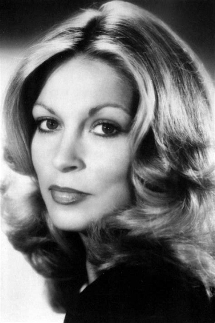 Karen Carlson Biography, Age, Height, Husband, Net Worth, Family