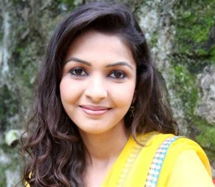 Keerti Nagpure Biography, Age, Height, Husband, Net Worth, Family