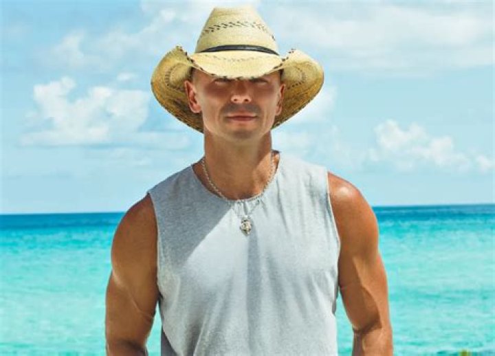 Kenny Chesney Biography, Age, Height, Wife, Net Worth, Family