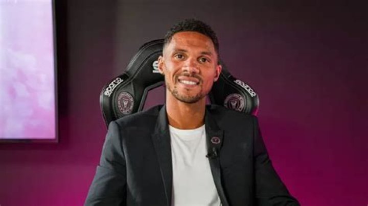Kieran Gibbs Biography, Age, Height, Wife, Net Worth, Family