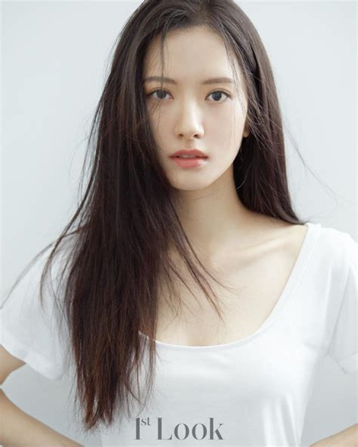 Kim Ji-yeon Biography, Age, Height, Husband, Net Worth, Family