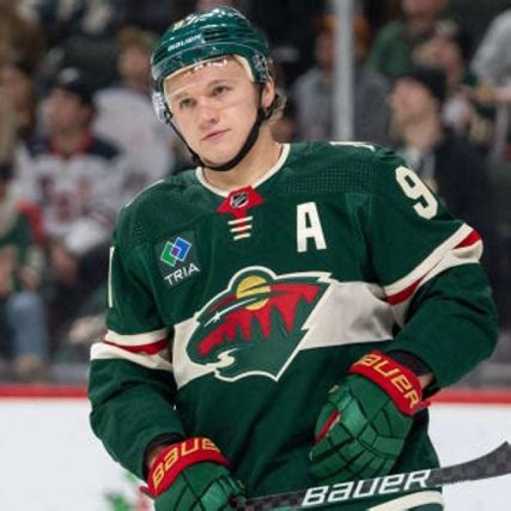 Kirill Kaprizov Biography, Age, Height, Wife, Net Worth, Family
