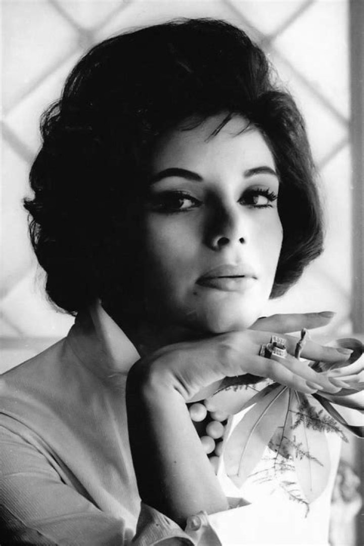 Kitty de Hoyos biografía, edad, altura, esposa, net worth, familia