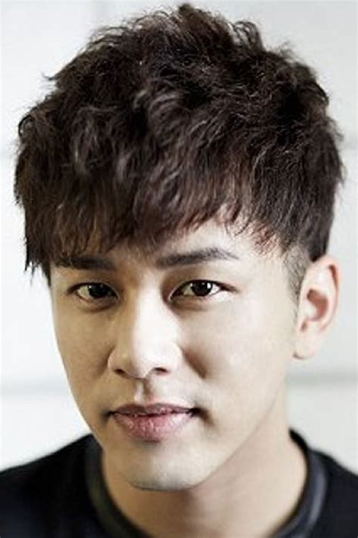 Kwon Hyun-sang Biography, Age, Height, Wife, Net Worth, Family