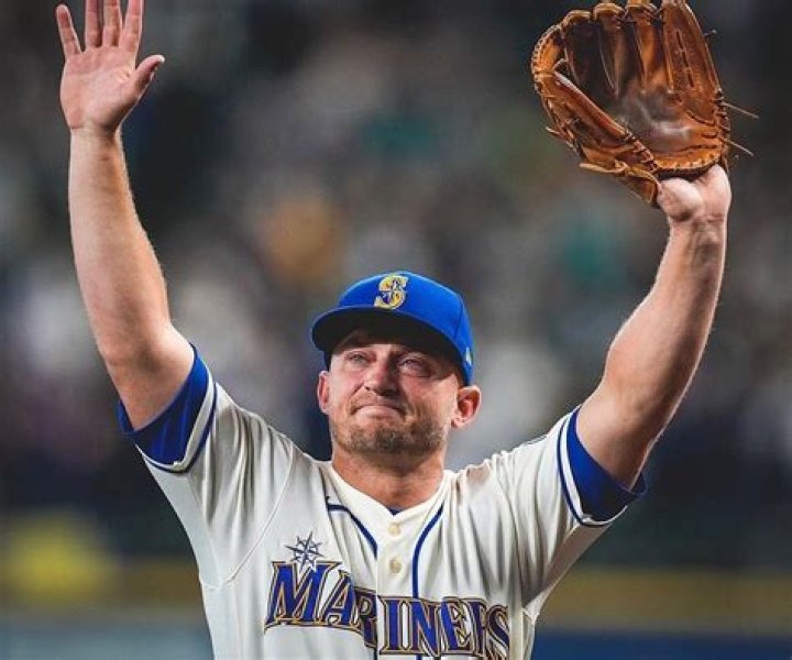 Kyle Seager Biography, Age, Height, Wife, Net Worth, Family