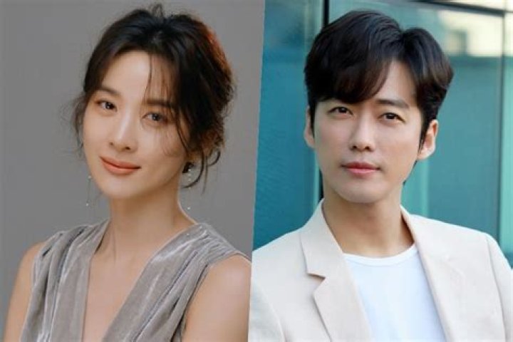 Lee Chung-ah Biography, Age, Height, Husband, Net Worth, Family