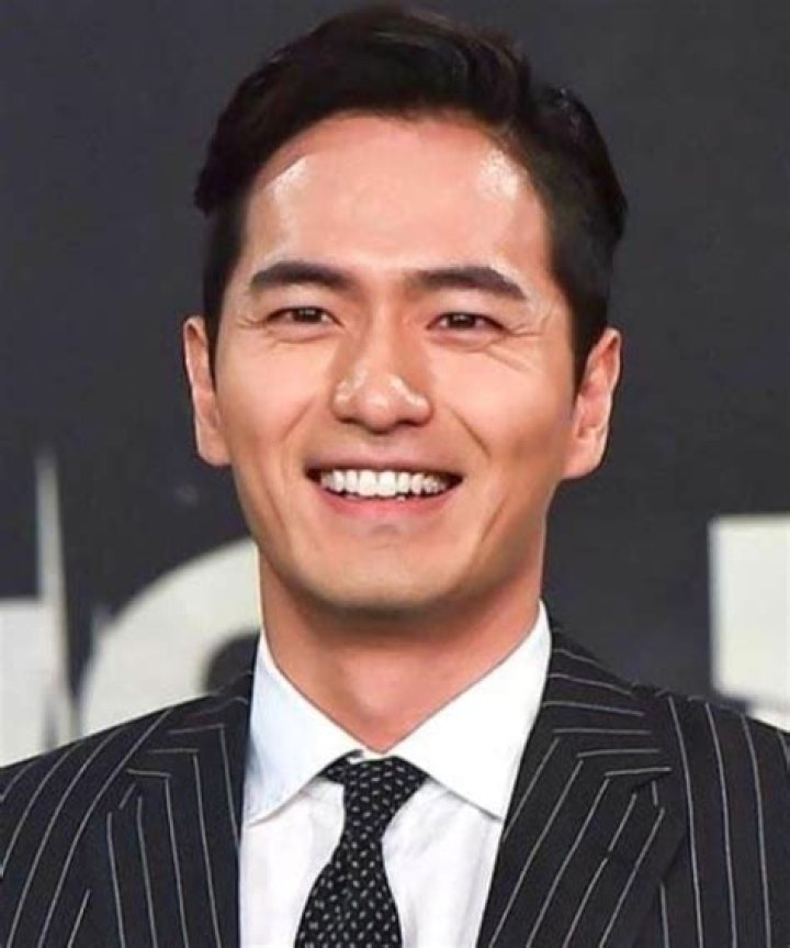 Lee Jin-wook Biography, Age, Height, Wife, Net Worth, Family