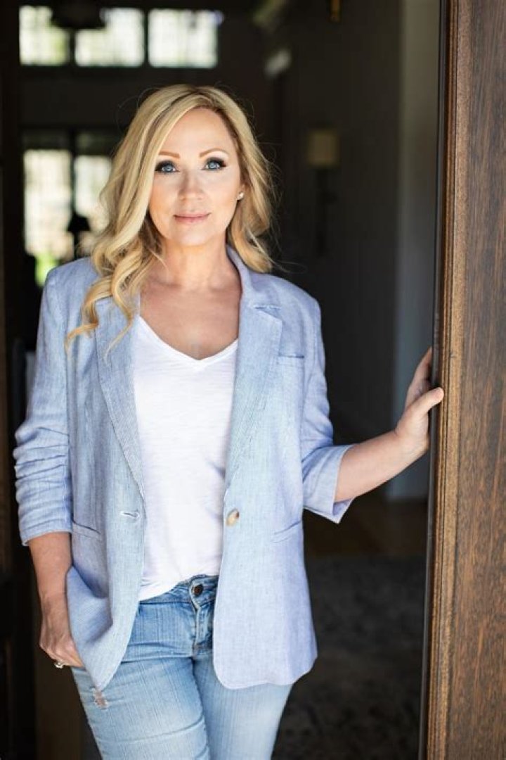 Leigh-Allyn Baker Biography, Age, Height, Husband, Net Worth, Family