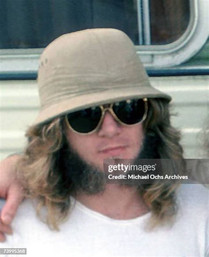 Leon Wilkeson biografía, edad, altura, esposo, net worth, familia