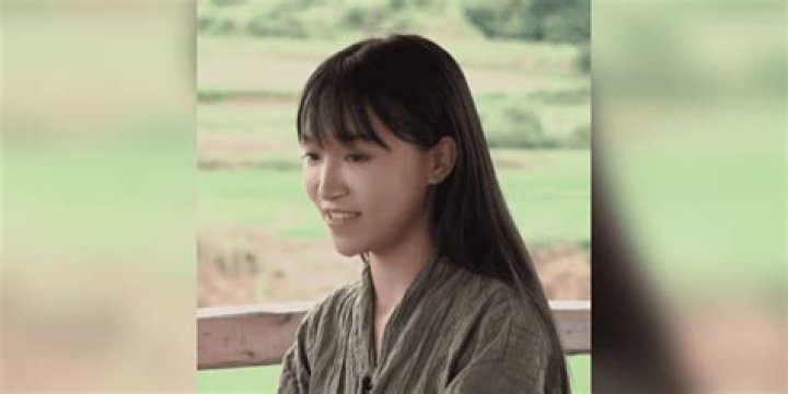 Li Ziqi Biography, Age, Height, Husband, Net Worth, Family