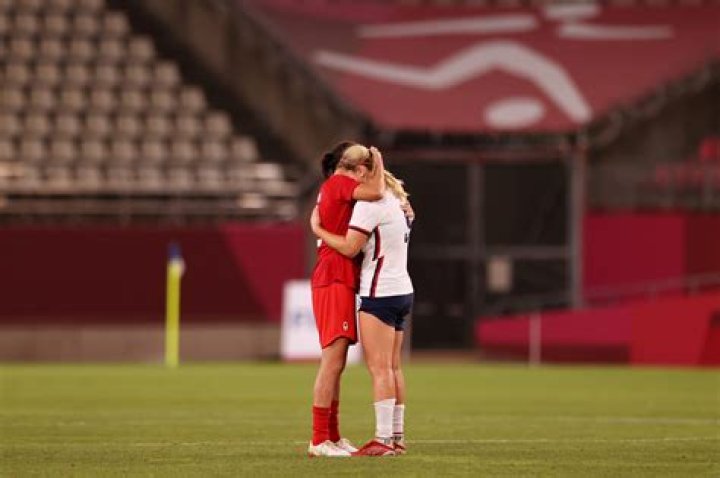 Lindsey Horan Biography, Age, Height, Husband, Net Worth, Family