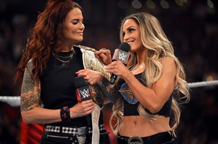 Lita Biography, Age, Height, Husband, Net Worth, Family