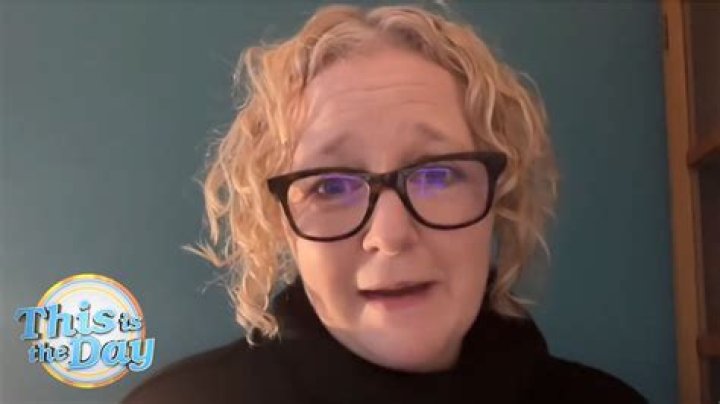 Lorna Watson Biography, Age, Height, Husband, Net Worth, Family