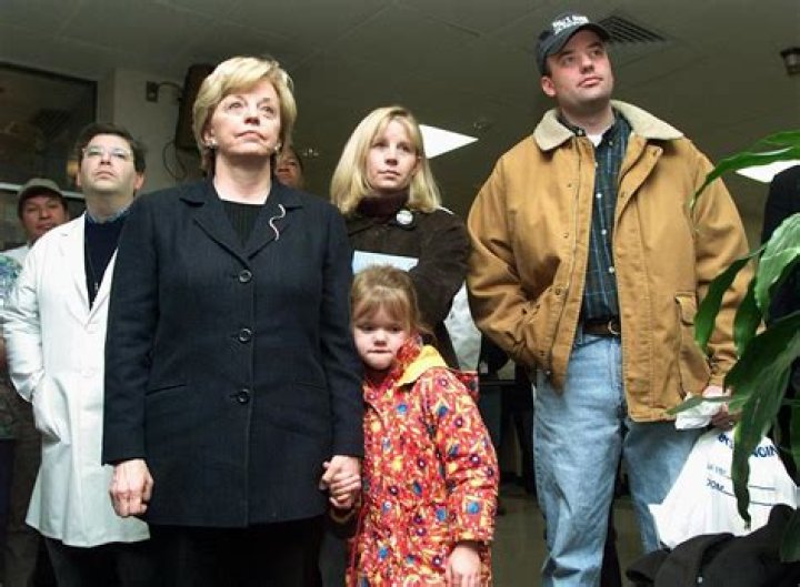 Lynne Cheney Biography, Age, Height, Husband, Net Worth, Family