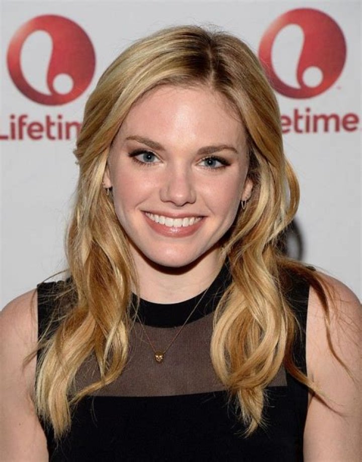 MacKenzie Mauzy biografía, edad, altura, esposa, net worth, familia