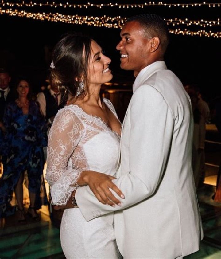 Manuel Akanji Biography, Age, Height, Wife, Net Worth, Family