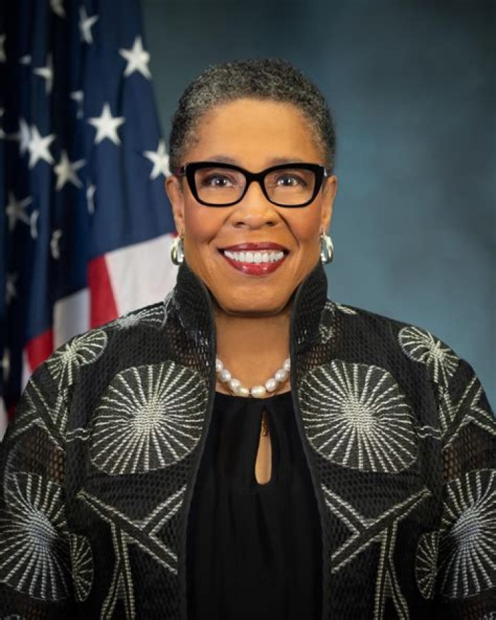 Marcia Fudge Biography, Age, Height, Husband, Net Worth, Family