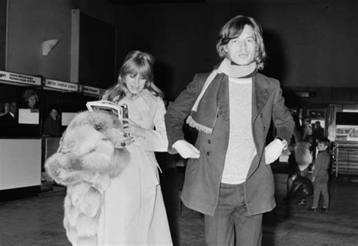Marianne Faithfull Biography, Age, Height, Husband, Net Worth, Family