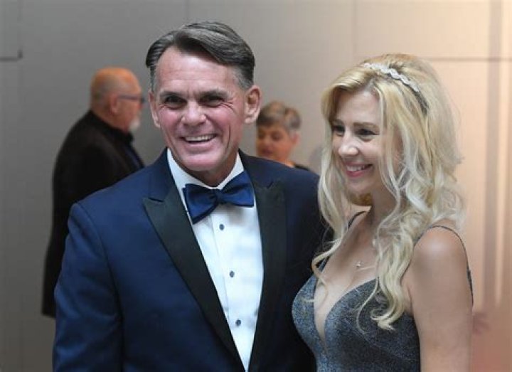 Mark Hackel Biography, Age, Height, Wife, Net Worth, Family