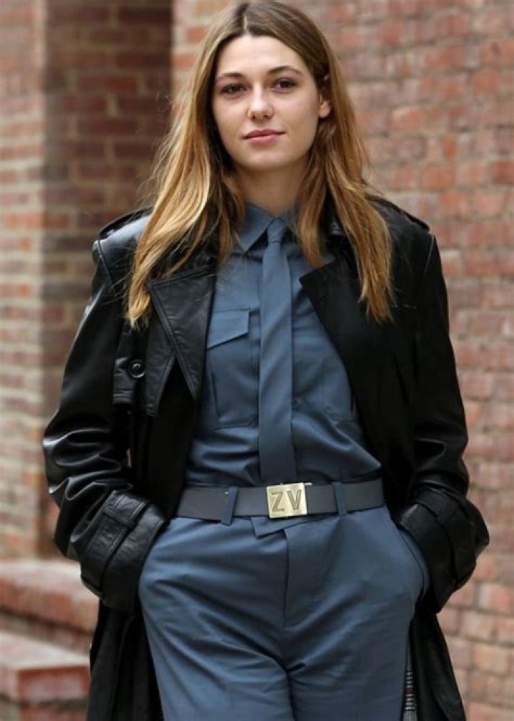 Mathilde Ollivier Biography, Age, Height, Husband, Net Worth, Family