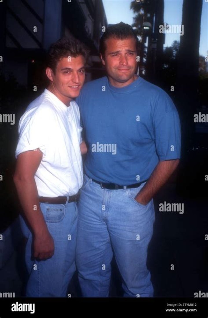 Michael DeLuise Biography, Age, Height, Wife, Net Worth, Family