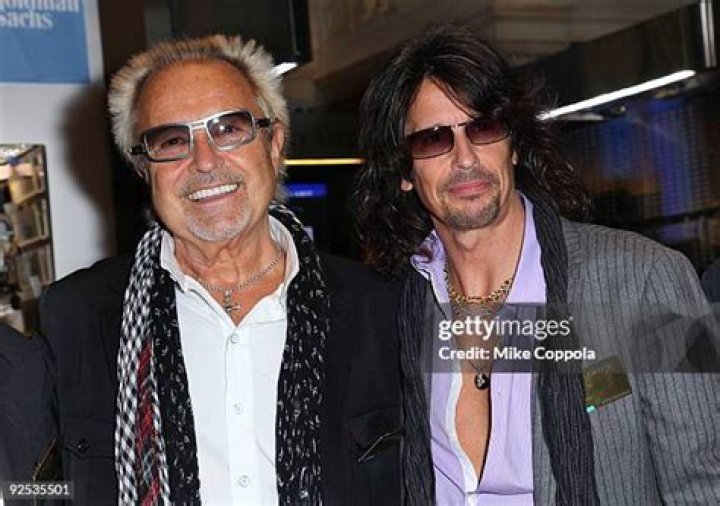 Mick Jones (Foreigner guitarist) Biography, Age, Height, Wife, Net Worth and Family