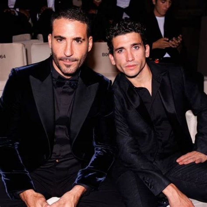 Miguel Ángel Silvestre Biography, Age, Height, Wife, Net Worth, Family