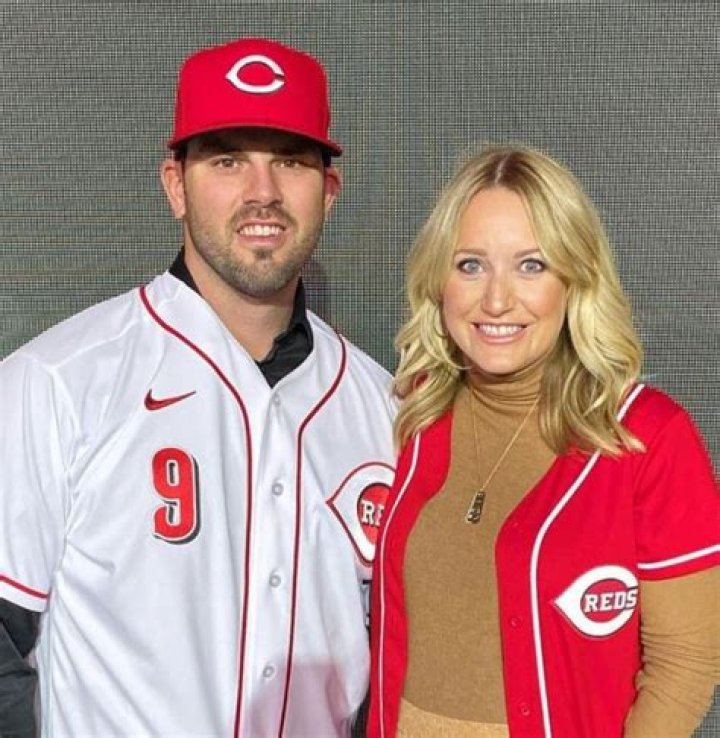 Mike Moustakas Biography, Age, Height, Wife, Net Worth, Family