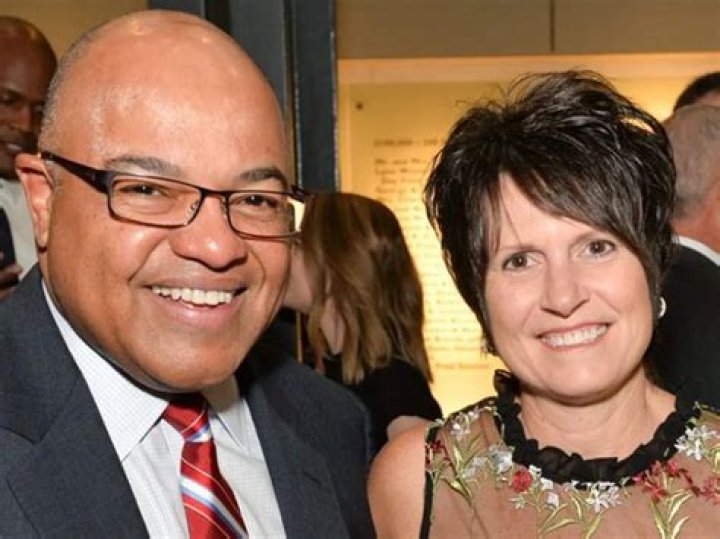 Mike Tirico Biography, Age, Height, Wife, Net Worth, Family