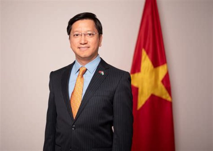 Minh Quang Tran Biography, Age, Height, Wife, Net Worth, Family