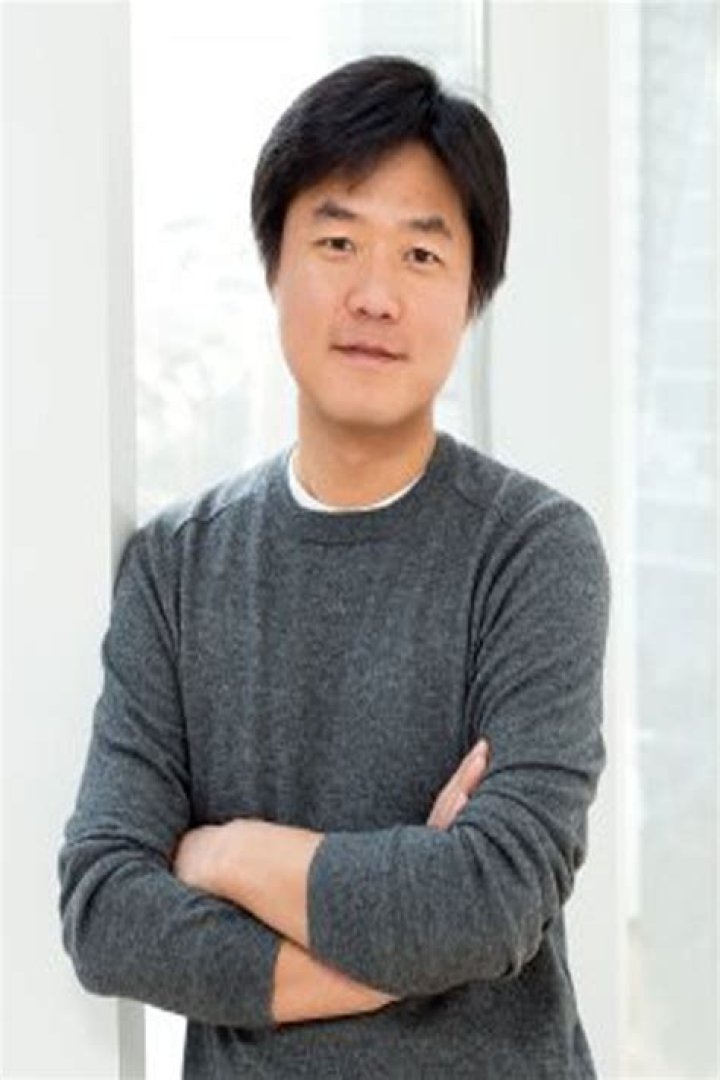 Na Young-seok Biography, Age, Height, Wife, Net Worth, Family
