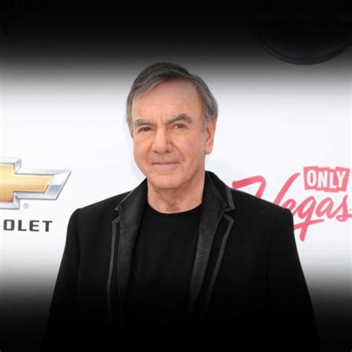 Neil Diamond Biography, Age, Height, Wife, Net Worth, Family