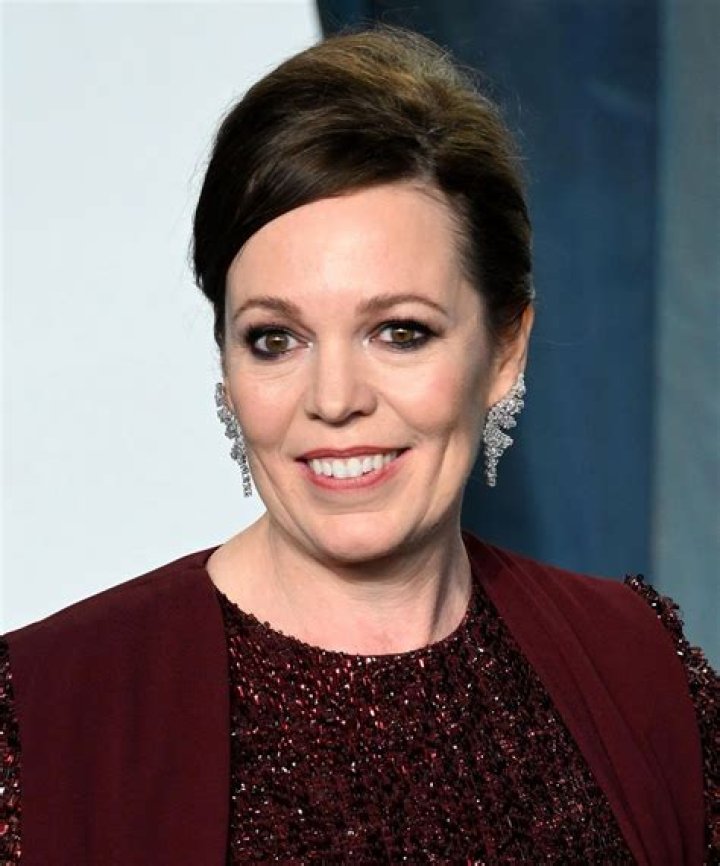 Olivia Colman Biography, Age, Height, Husband, Net Worth, Family