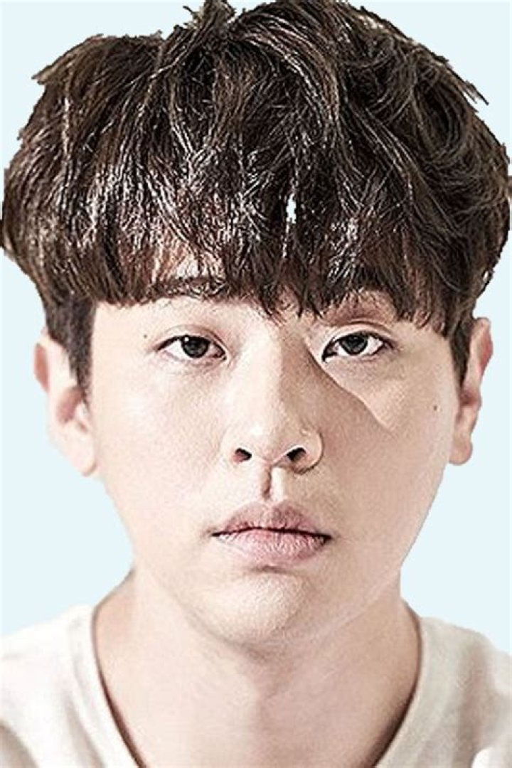 Park Jung-min Biography, Age, Height, Wife, Net Worth, Family