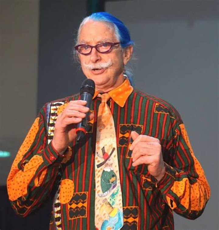 Patch Adams Biography, Age, Height, Wife, Net Worth, Family