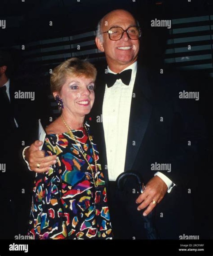 Patti MacLeod Biography, Age, Height, Husband, Net Worth, Family