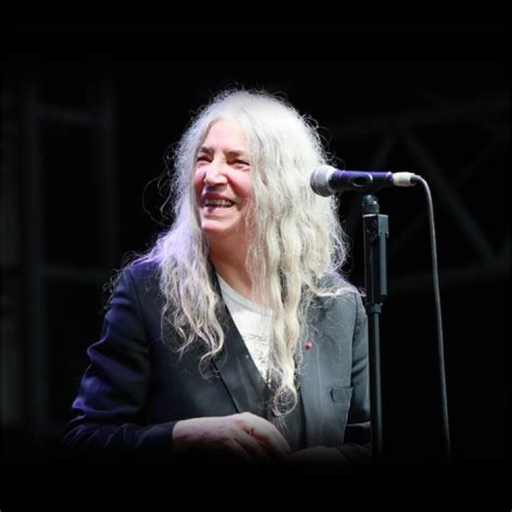 Patti Smith Biography, Age, Height, Husband, Net Worth, Family