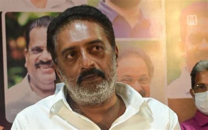 Prakash Raj Biography, Age, Height, Wife, Net Worth, Family
