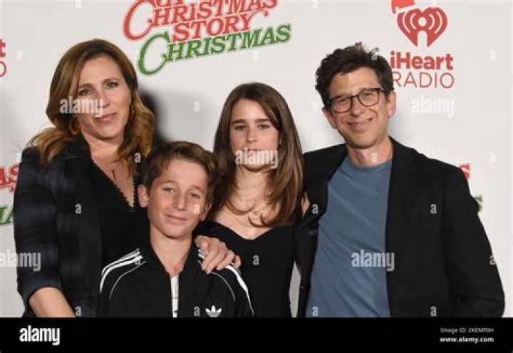 R. D. Robb Biography, Age, Height, Wife, Net Worth, Family