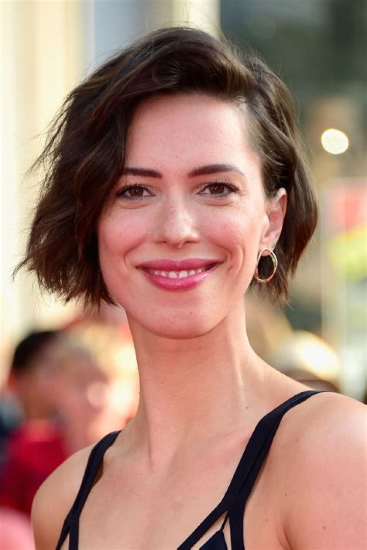 Rebecca Hall Biography, Age, Height, Husband, Net Worth, Family