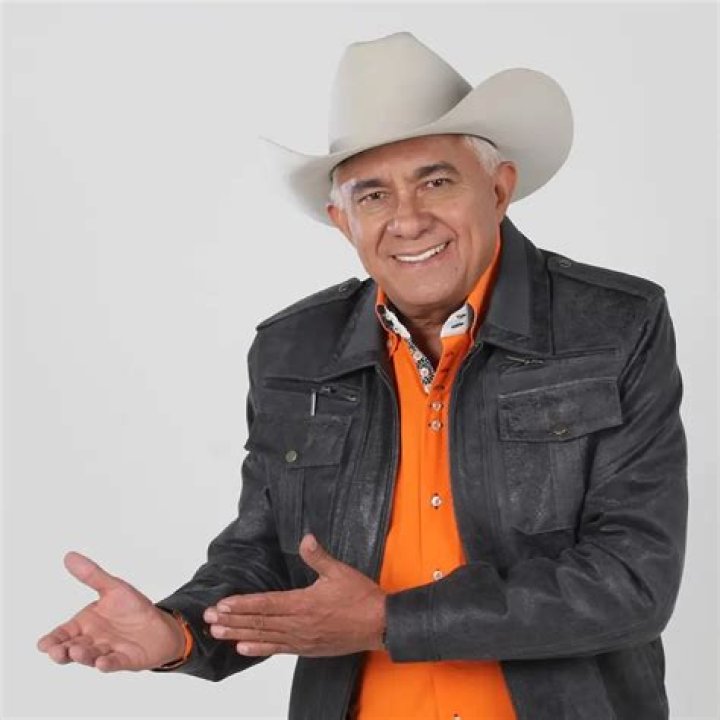 Reynaldo Biography, Age, Height, Wife, Net Worth, Family