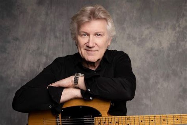 Rik Emmett biografía, edad, altura, esposo, net worth, familia