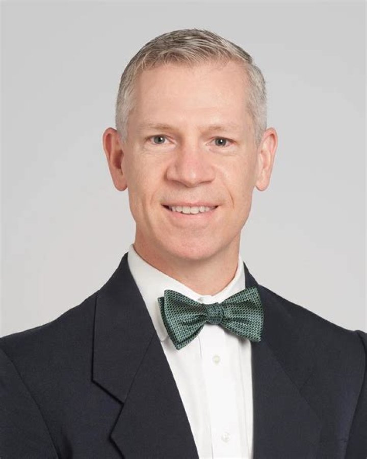 Robert Dean Biography, Age, Height, Wife, Net Worth, Family