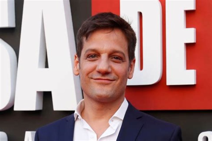 Rodrigo de la Serna Biography, Age, Height, Wife, Net Worth, Family