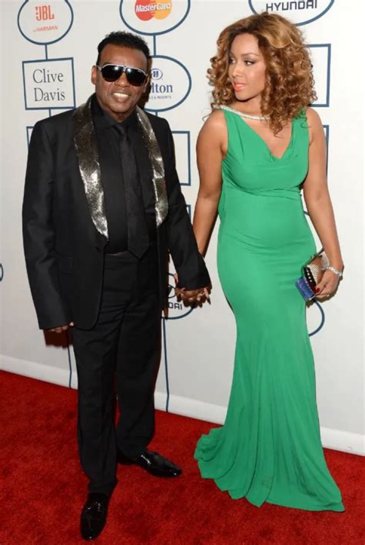 Ronald Isley Biography, Age, Height, Wife, Net Worth, Family