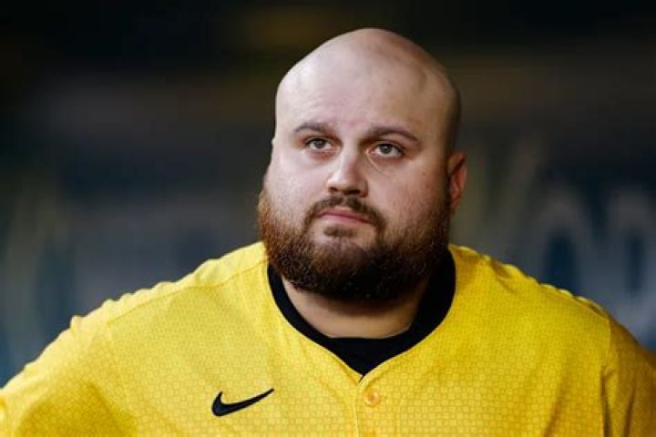 Rowdy Tellez Biography, Age, Height, Wife, Net Worth, Family