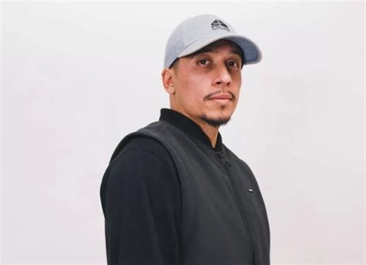 Roxrite Biography, Age, Height, Wife, Net Worth, Family